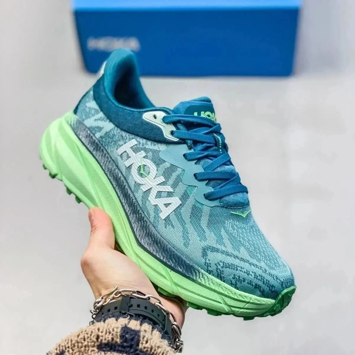 HOKA sneaker 4