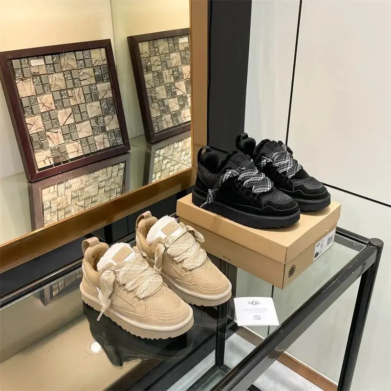 UGG MAYA Sneakers 1