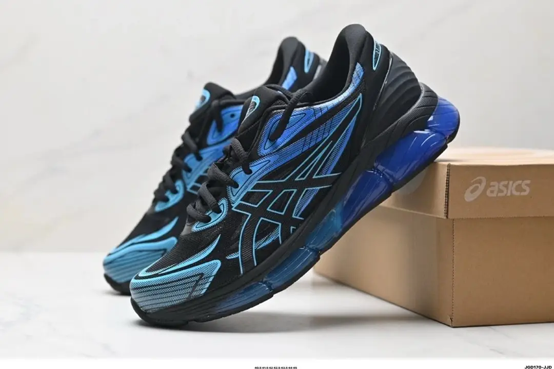 Asics Gel-Quantum 360 Sneakers 1